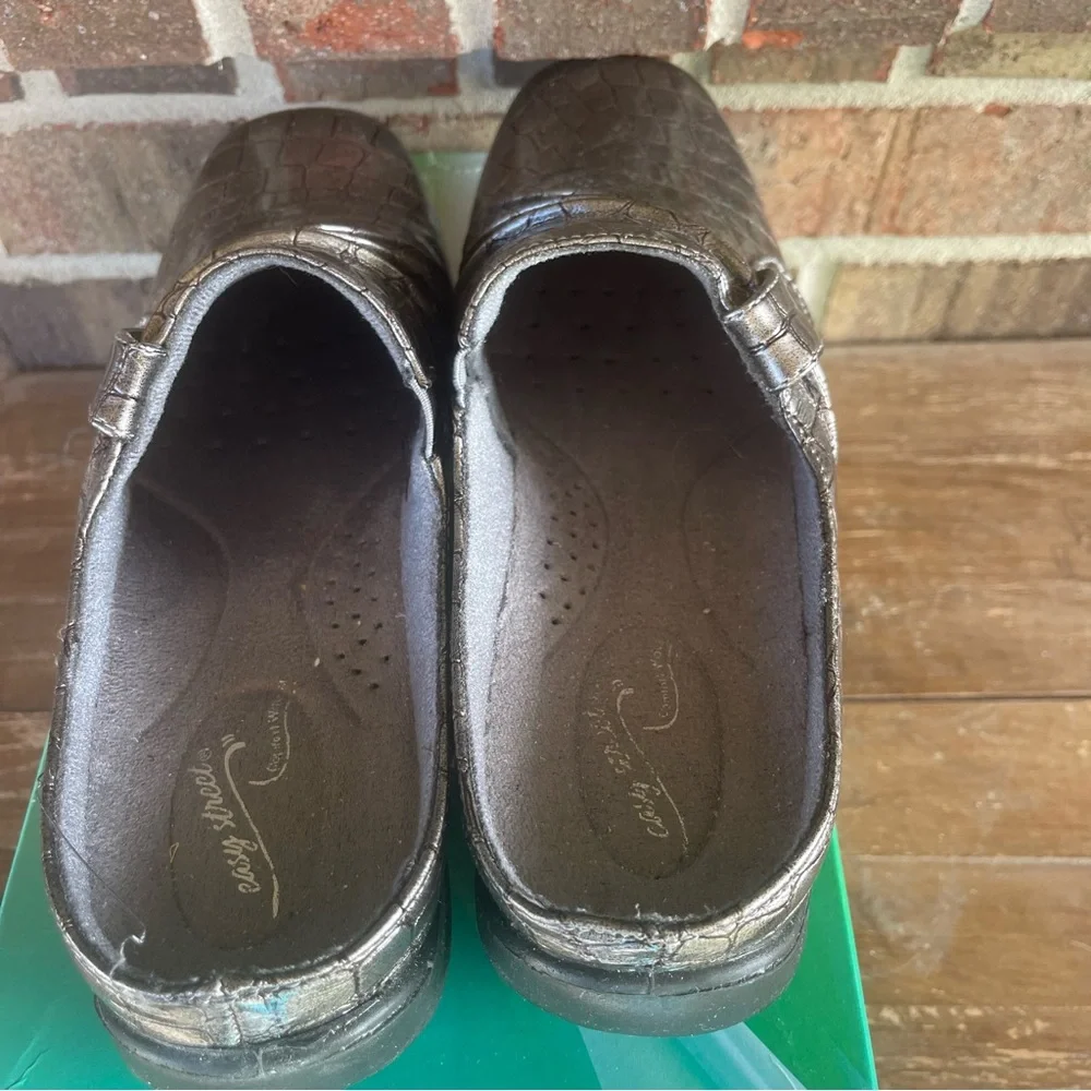Easy Street‎ Flats Pewter Croc Holly Size 9 sb4